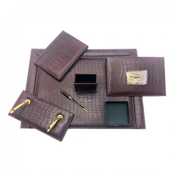 أطقم المكاتب الجلدية